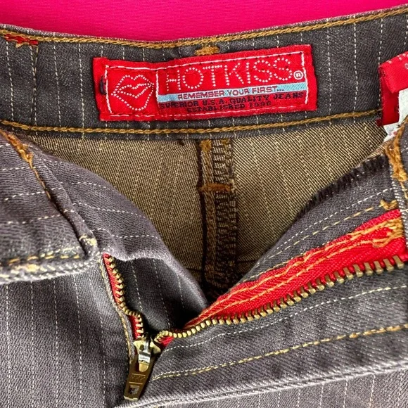 Y2K Vintage Hot Kiss Brown Pinstripe Denim Skirt Size 5 27 USA Mid Rise Raw Hem‎ - Picture 9 of 17